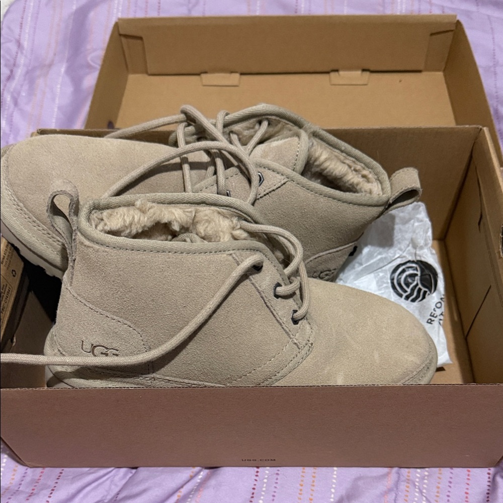 UGG Women's Ankle Boots in Tan